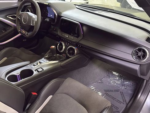 Used 2023 Chevrolet Camaro SS RWD image 28