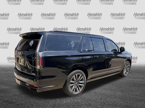 Used 2024 Cadillac Escalade ESV Sport w/ Touring Package AWD/4WD image 10