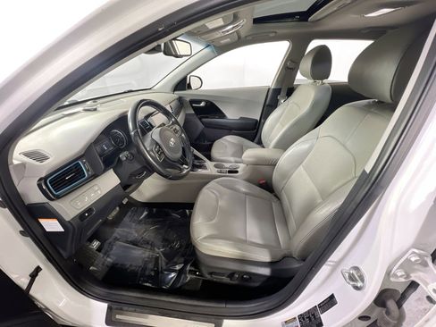 Used 2019 Kia Niro Touring image 20