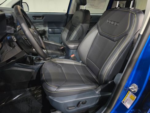 New 2025 Ford Maverick Lobo image 18