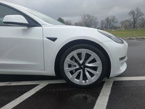 Used 2022 Tesla Model 3 Long Range image 4