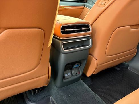 New 2026 Genesis GV80 2.5T Advanced AWD/4WD image 30