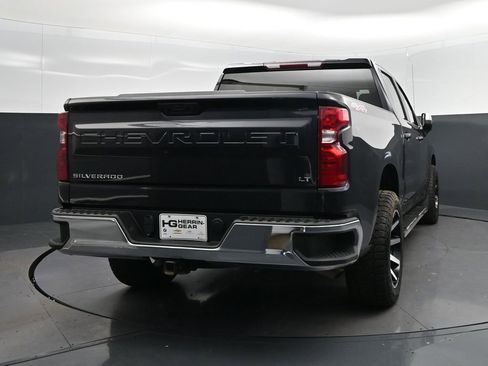 Used 2023 Chevrolet Silverado 1500 LT AWD/4WD image 7