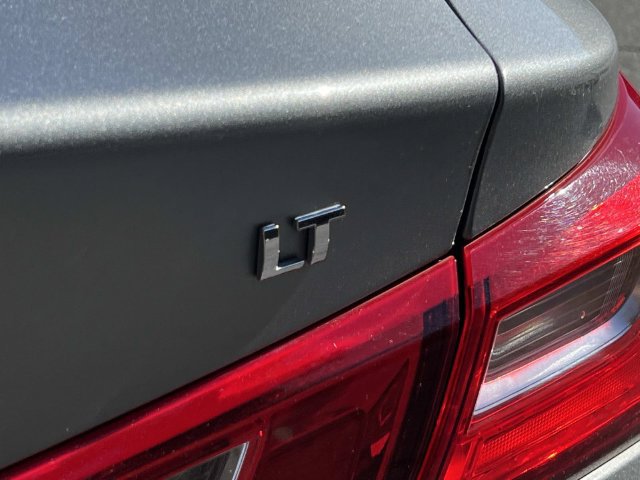 Used 2023 Chevrolet Malibu LT FWD image 12