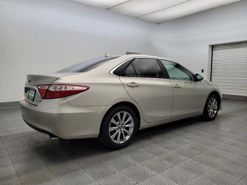 Used 2017 Toyota Camry XLE image 10