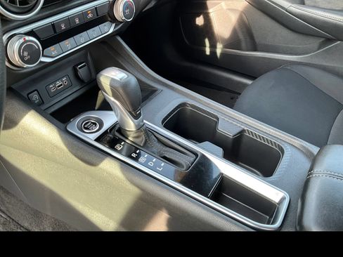 Used 2025 Nissan Sentra SV FWD image 25