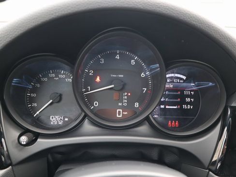 Certified 2024 Porsche Macan image 14