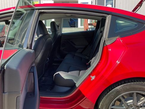 Used 2023 Tesla Model 3 Standard Range image 7