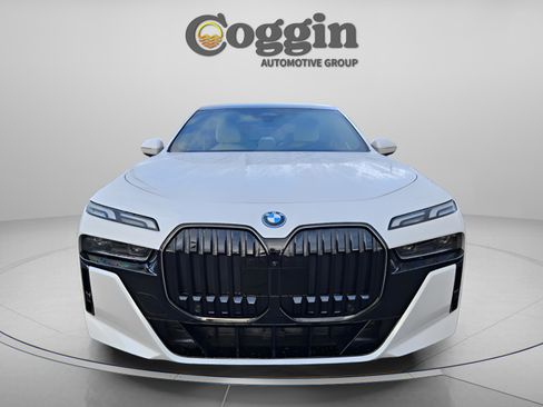 New 2026 BMW i7 eDrive50 w/ M Sport Package image 7