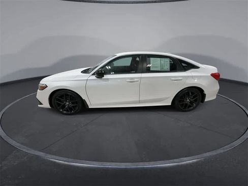 Used 2023 Honda Civic Sport image 5