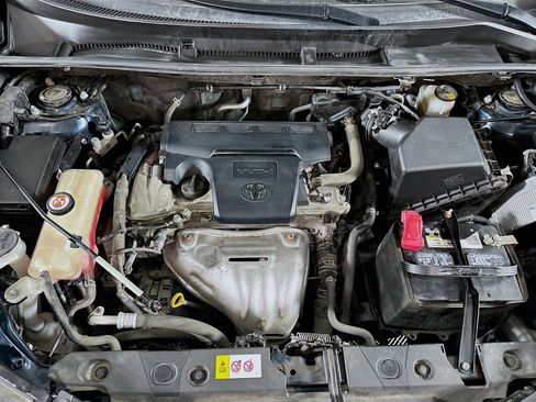 Used 2018 Toyota RAV4 LE w/ All Weather Liner Package image 30