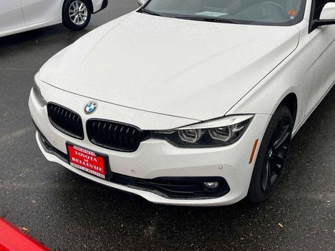 Used 2018 BMW 330i xDrive Wagon image 2