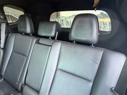 Used 2018 Toyota RAV4 SE image 14