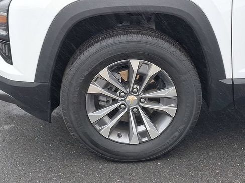 Used 2026 Chevrolet Equinox LT FWD image 28
