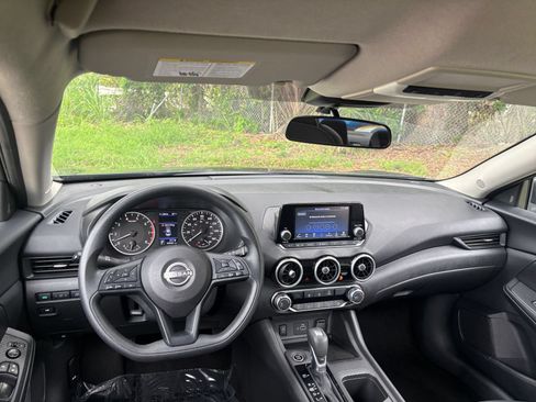 Used 2025 Nissan Sentra S FWD image 33