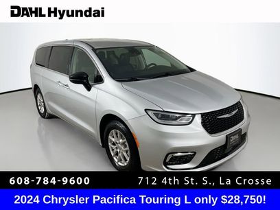Used 2024 Chrysler Pacifica Touring-L