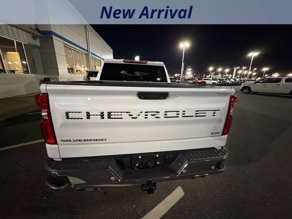 Certified 2026 Chevrolet Silverado 1500 LTZ AWD/4WD image 10
