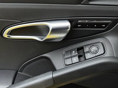 Certified 2021 Porsche 718 Boxster S image 14