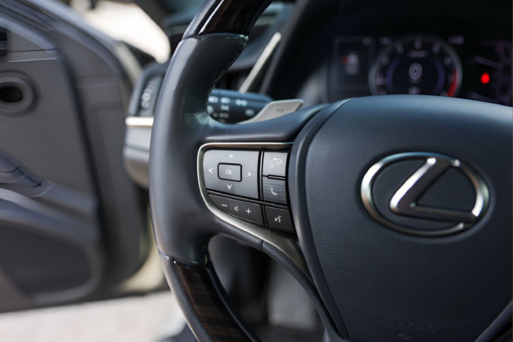 Used 2019 Lexus ES 350 w/ Premium Package FWD image 14