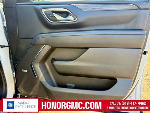 Used 2024 GMC Yukon XL SLT image 22