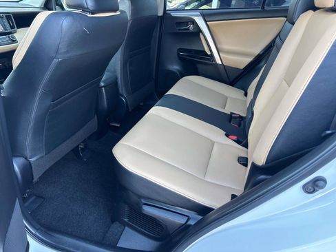 Used 2018 Toyota RAV4 Limited image 8