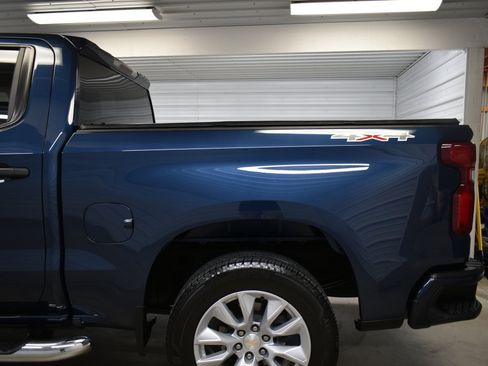 Used 2021 Chevrolet Silverado 1500 Custom w/ LPO, Dark Essentials Package AWD/4WD image 18