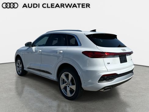New 2025 Audi Q5 Prestige image 4