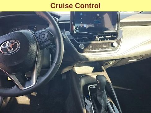 Used 2025 Toyota Corolla SE image 11