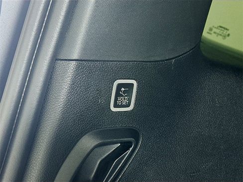 Used 2023 Jeep Wagoneer 2WD image 31