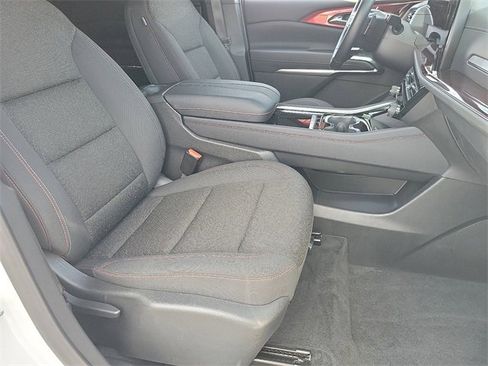 Used 2024 Chevrolet Traverse Z71 w/ LPO, Roadside Safety Package image 18