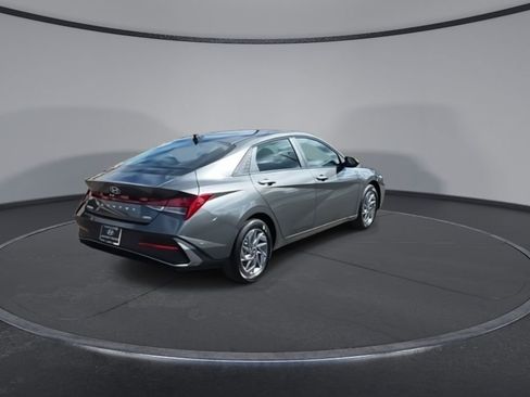 New 2026 Hyundai Elantra Blue image 3
