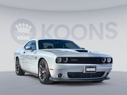 Used 2022 Dodge Challenger R/T Scat Pack w/ Driver Convenience Group image 10