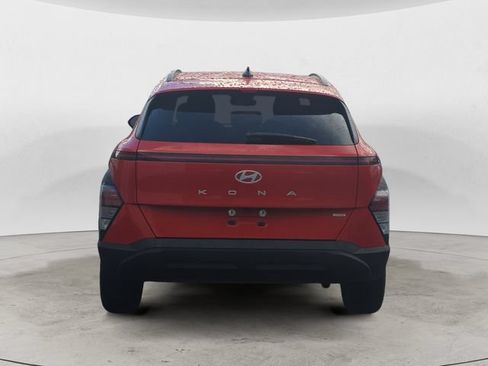 Used 2024 Hyundai Kona SEL AWD/4WD image 4