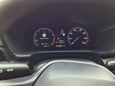Used 2025 Honda CR-V LX image 17