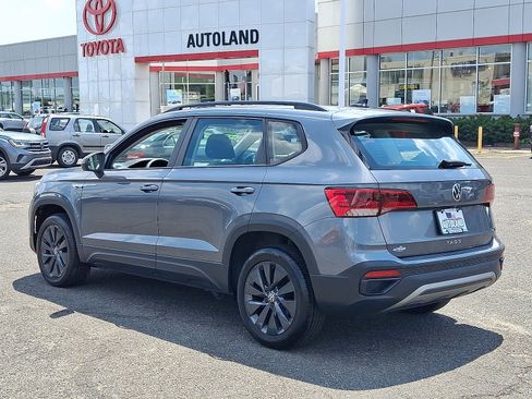 Used 2022 Volkswagen Taos S FWD image 5