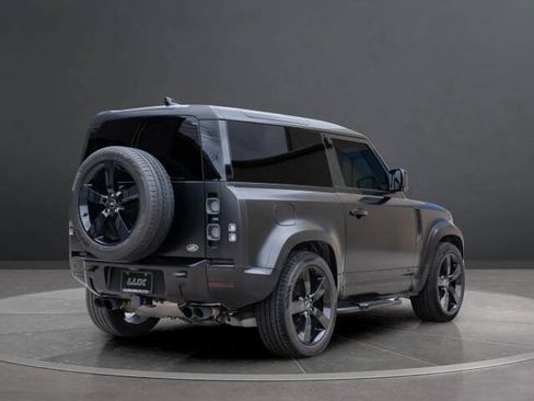 Used 2023 Land Rover Defender 90 V8 AWD/4WD image 5