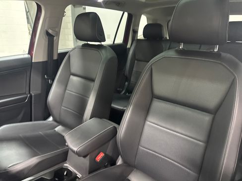 Certified 2021 Volkswagen Tiguan SE AWD/4WD image 30