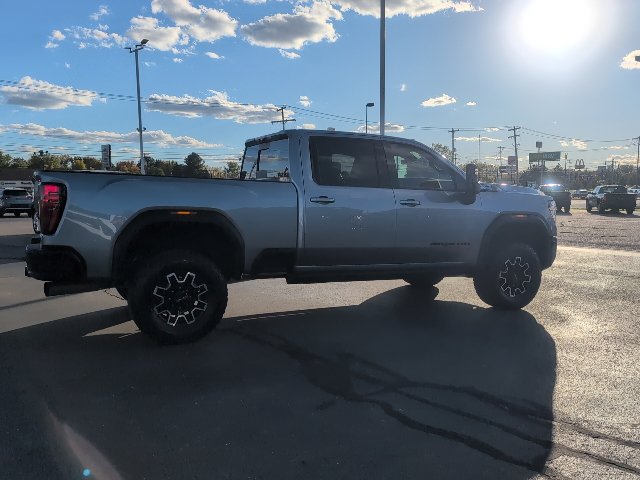 Used 2024 GMC Sierra 2500 AT4X AWD/4WD image 10