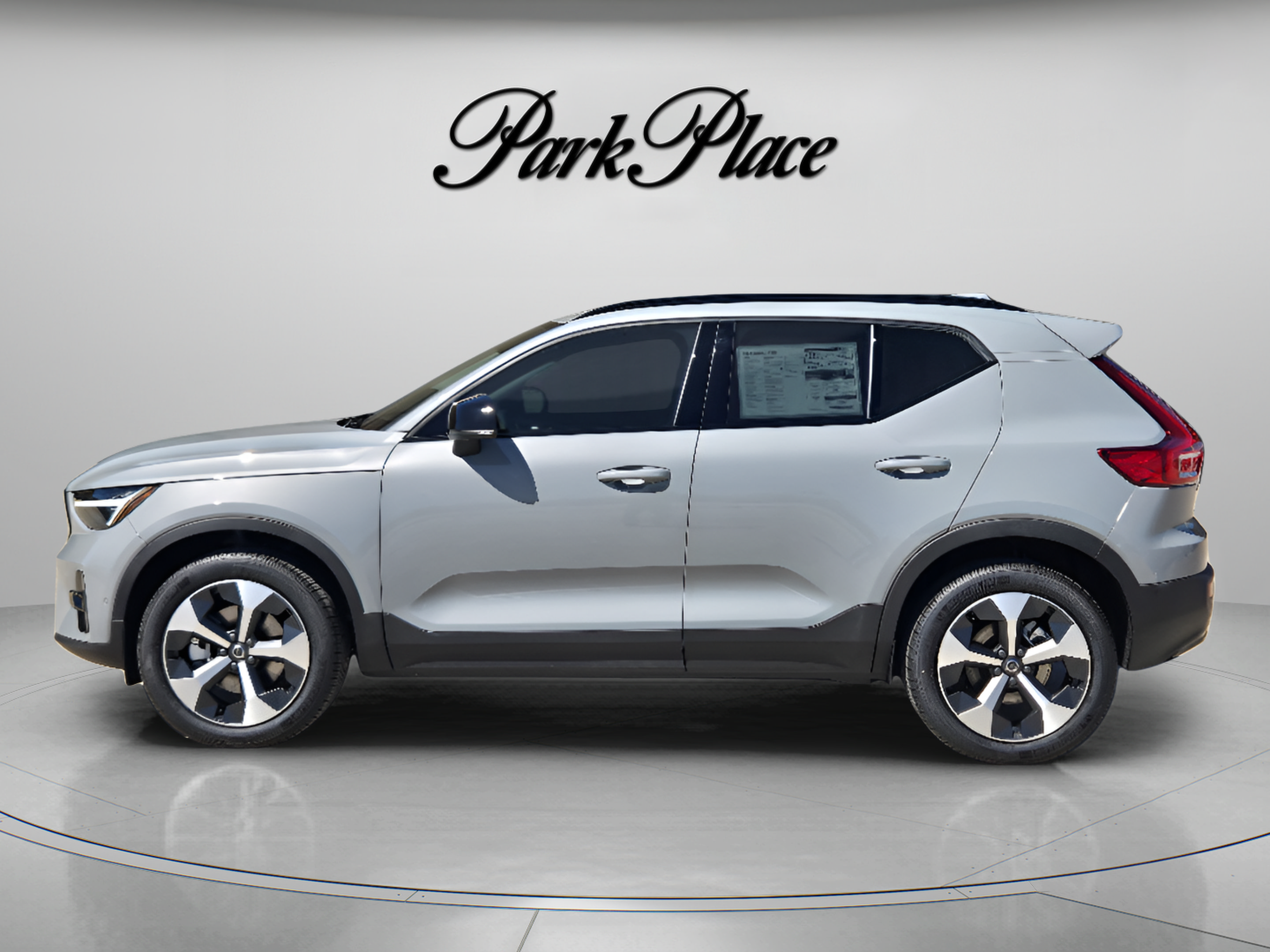 Used 2026 Volvo XC40 B5 Plus w/ Protection Package Premier AWD/4WD image 3