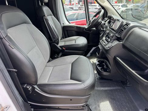 Used 2023 RAM ProMaster 2500 FWD image 16