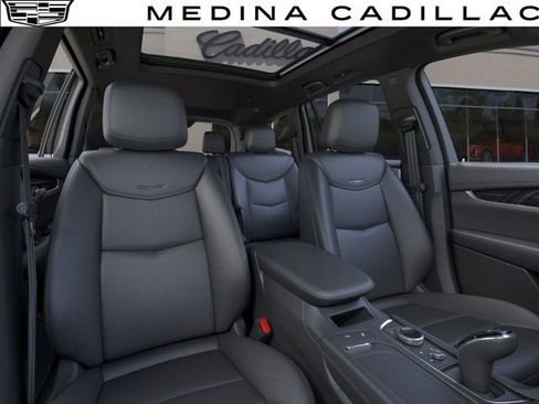 New 2025 Cadillac XT6 Premium Luxury image 17