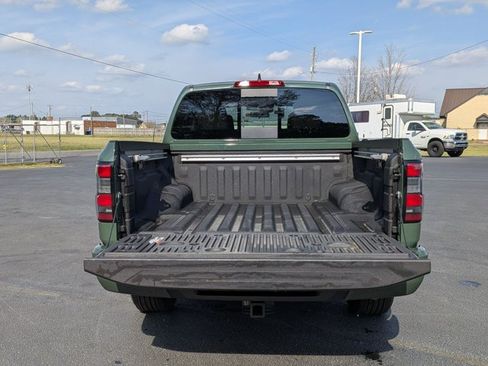 Certified 2025 Nissan Frontier SV w/ SV Convenience Package RWD image 27