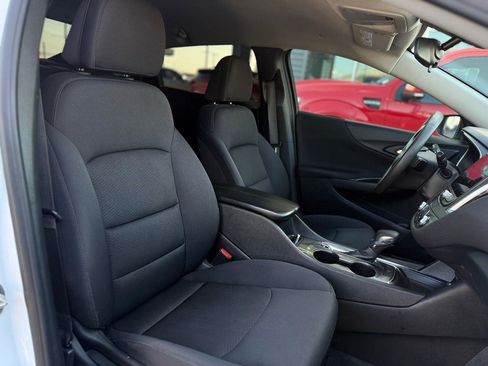 Used 2023 Chevrolet Malibu LT image 16