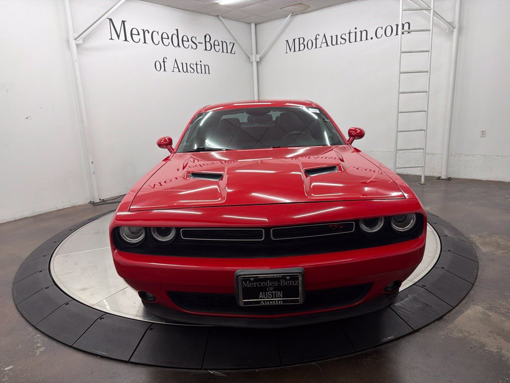 Used 2016 Dodge Challenger R/T Plus RWD image 2