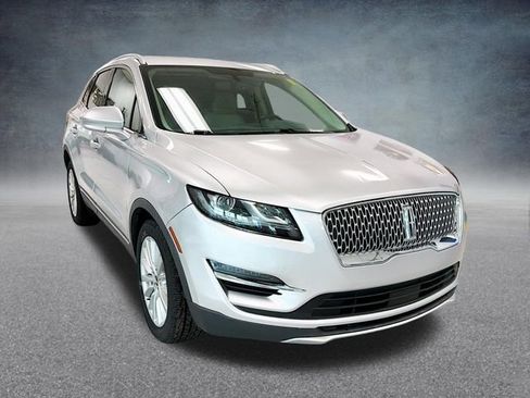 Used 2019 Lincoln MKC Premiere image 4