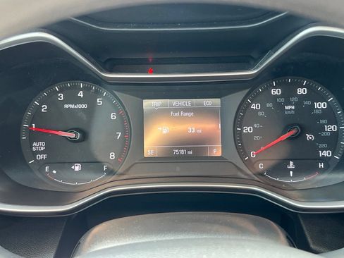 Used 2021 Chevrolet TrailBlazer LS FWD image 15