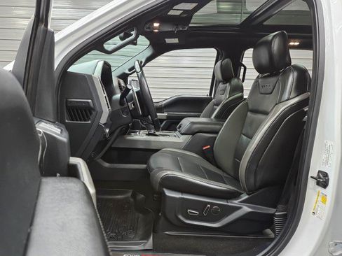 Used 2019 Ford F150 Raptor w/ Equipment Group 802A Luxury AWD/4WD image 17