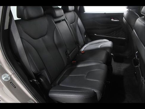 Used 2019 Hyundai Santa Fe FWD image 18