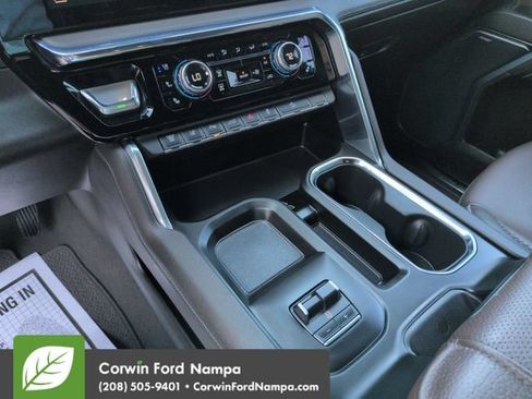 Used 2025 GMC Sierra 3500 Denali AWD/4WD image 17