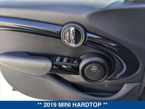 Used 2019 MINI Cooper S image 10